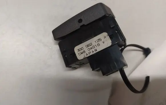 Volkswagen Phaeton Central locking switch button 3D0962125A 5W804016V