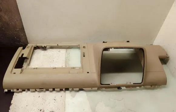 Ford Galaxy Dashboard lower bottom trim panel