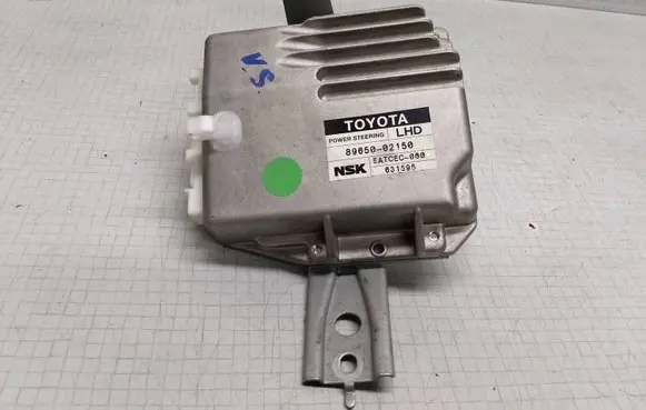 Toyota Corolla E120 E130 Power steering control unit/module EATCEC060 8965002150 631595