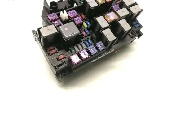 Subaru Outback Fuse module MB102802B 912020