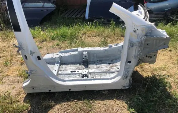 Toyota Yaris XP210 Front quarter panel 