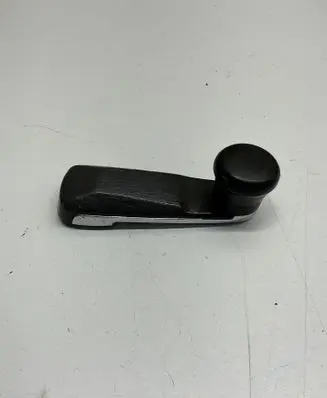 Mercedes-Benz Vito Viano W638 Front door window winding handle 