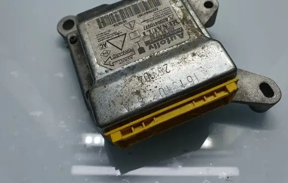 Renault Laguna II Airbag control unit/module 603947700 8200410977