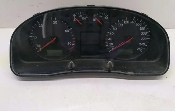 Volkswagen PASSAT B5 Speedometer (instrument cluster) 3B0920 3B0920822A