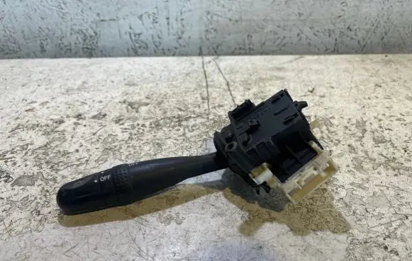 Toyota Corolla E120 E130 Other switches/knobs/shifts 173682 42010