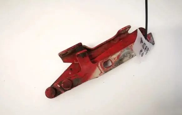 Engine bonnet/hood hinges