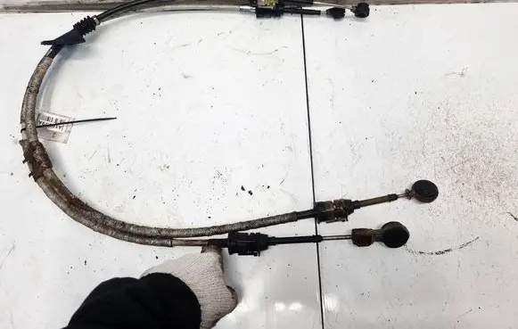 Ford Focus C-MAX Gear shift cable linkage 