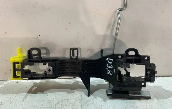 Toyota Avensis T270 Front door exterior handle/bracket 