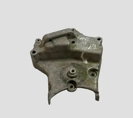 Opel Zafira B Engine mounting bracket 55192649