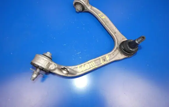 Volvo S60 Front upper control arm/wishbone 