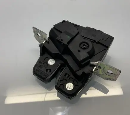 Mercedes-Benz B W246 W242 Loading door lock A2467401301 2467401301