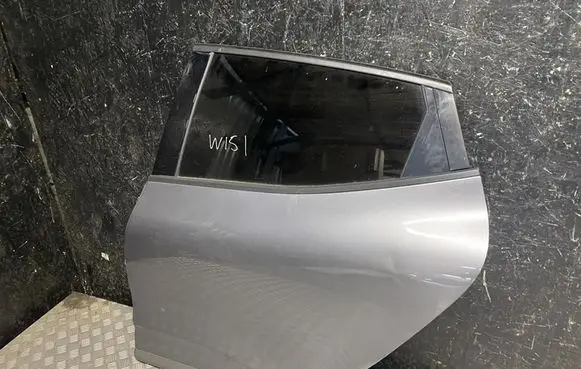 Renault Clio V Rear door 