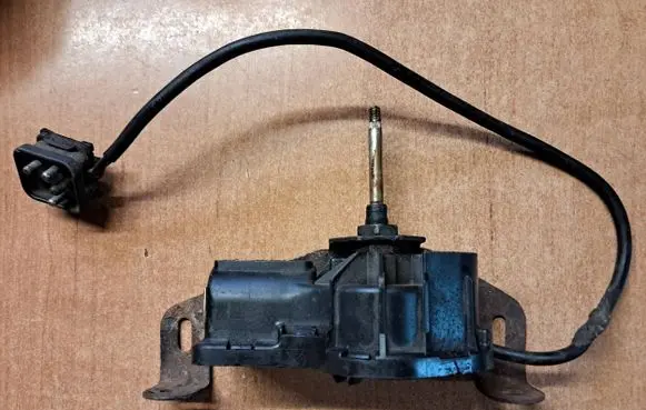 Mercedes-Benz S W126 Headlight wiper motor 1268205142