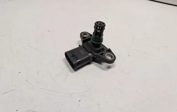 BMW 4 F32 F33 Air pressure sensor 7599042 13627599042