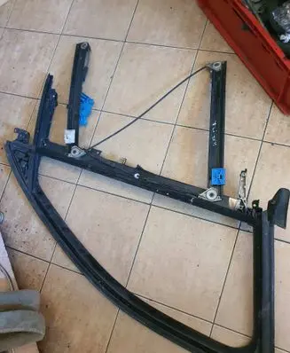 Audi A4 S4 B7 8E 8H Front window lifting mechanism without motor 8E0837462A 98022 5DRM98022