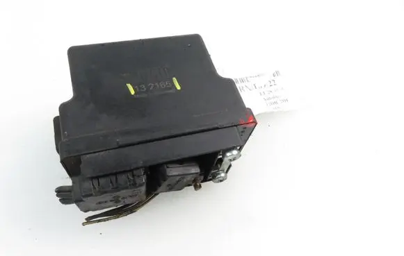 Volkswagen II LT Glow plug pre-heat relay 132165
