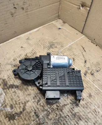 Citroen C4 I Picasso Front door window regulator motor 9654087580 400962C