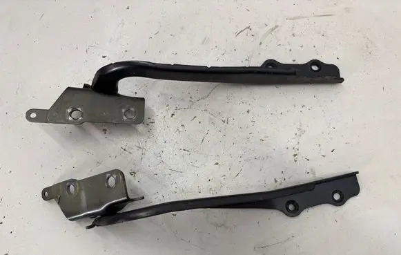 Subaru Impreza V Engine bonnet/hood hinges 57260FL00A9P 57260FL01A9P