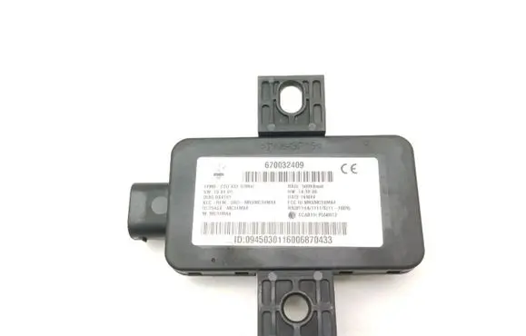 Maserati Levante Tire pressure control unit 670032409