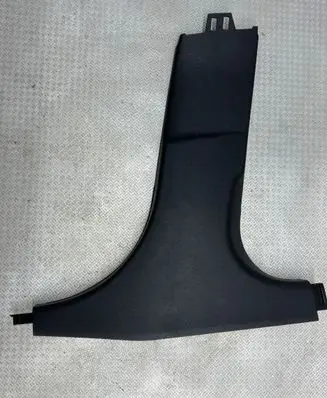 (B) pillar trim (bottom)