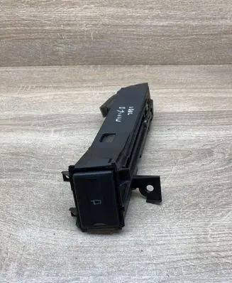 Ford Mondeo Mk III Cup holder 1S7113564B