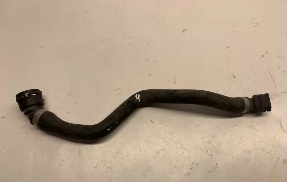 BMW 2 F22 F23 Engine coolant pipe/hose 7596841