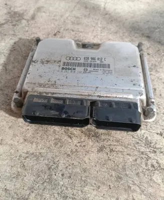 Audi A3 S3 8L Engine control unit/module 038906012C 28SA4204 0281010122