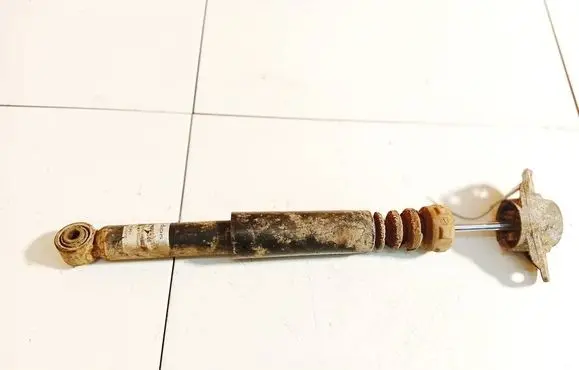 Volkswagen PASSAT B6 Rear shock absorber/damper 311346 814902000908