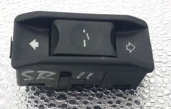 BMW 5 E60 E61 Sunroof switch 6907288 03015010
