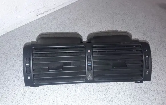 BMW 3 E46 Dash center air vent grill 8391179 8364007 8363199