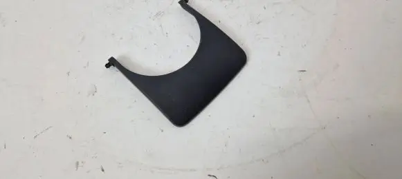 Cup holder front