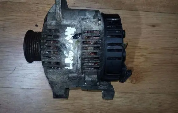 Renault Megane I Generator/alternator 7700857073