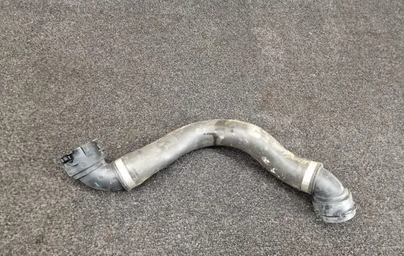 Mercedes-Benz C W205 Engine coolant pipe/hose A2055010082