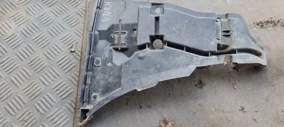 Volvo S60 Front bumper mounting bracket 08693182