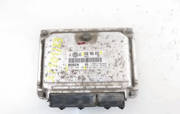 Volkswagen Golf IV Engine control unit/module 036906032 0261206140