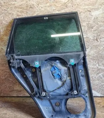 Volkswagen Touareg I Rear door window/glass frame 7L6839730A 993467107 3D0959794C