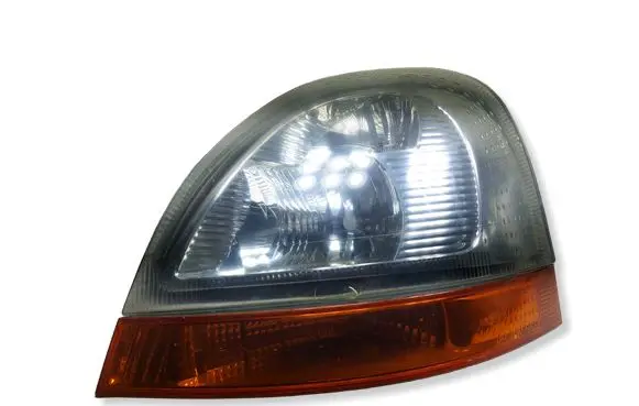 Renault Master II Headlight/headlamp 8200163516KASACJA 8200163516