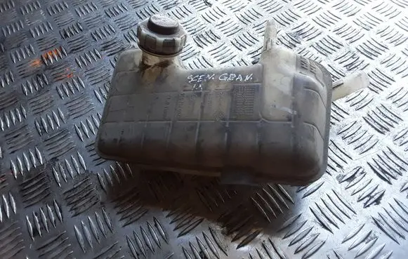 Renault Scenic II - Grand scenic II Coolant expansion tank/reservoir 8200262036
