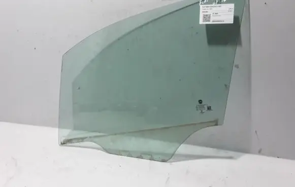 Fiat 500X Front door window glass four-door 51941684