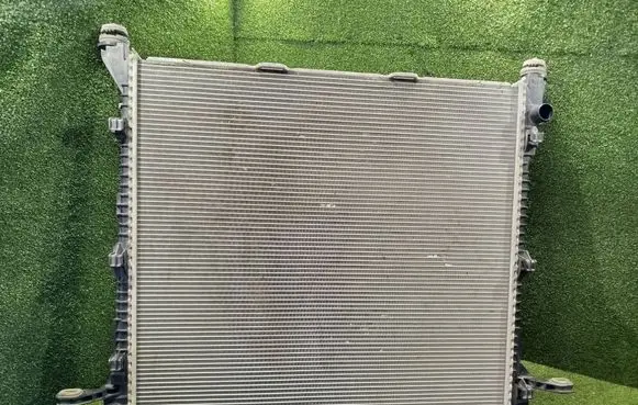 Coolant radiator