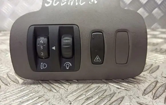 Renault Scenic II - Grand scenic II Headlight level height control switch 82001409847