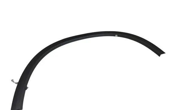 Rear fender molding trim