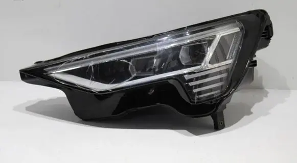 Audi e-tron Headlight/headlamp 160120041455 4KE941039 030111023300