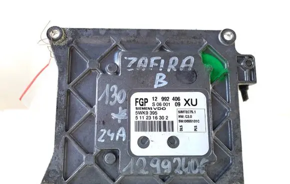 Opel Zafira B Engine control unit/module ECU 12992406