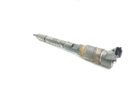 KIA Carens II Fuel injector 0445110