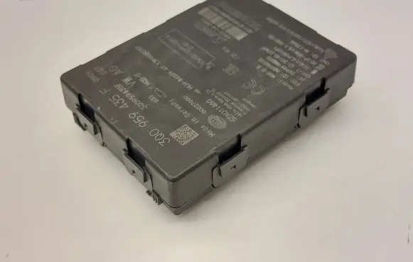 Volkswagen PASSAT B8 Keyless (KESSY) go control unit/module 3Q0959435F