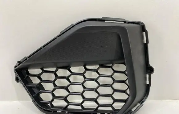 Ford Mustang VII Front bumper lower grill PRBB17B969AAW