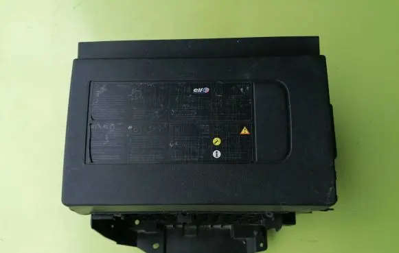 Renault Trafic III (X82) Battery box tray T06009A182 244970004R