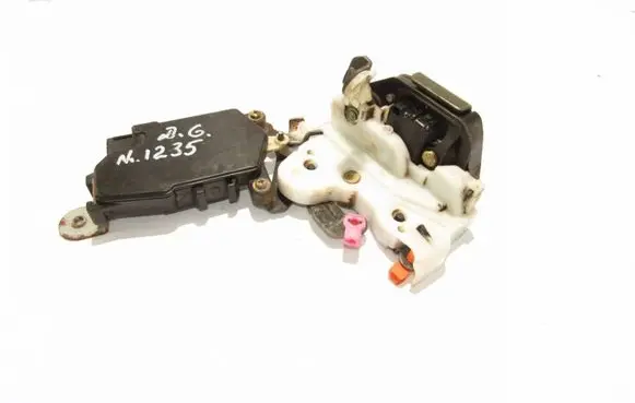 Subaru Forester SF Rear door lock