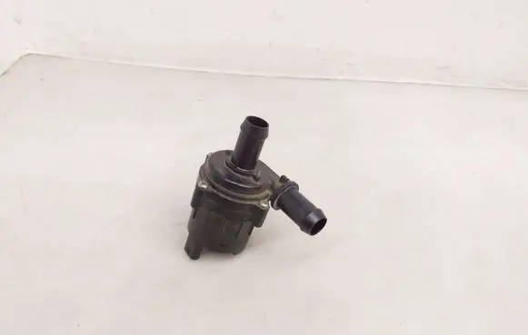 Ford Mustang Mach-E Electric auxiliary coolant/water pump 19081E90024